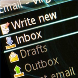 STUDY: The Truth About E-mail: We Check It All the Time [STATS]